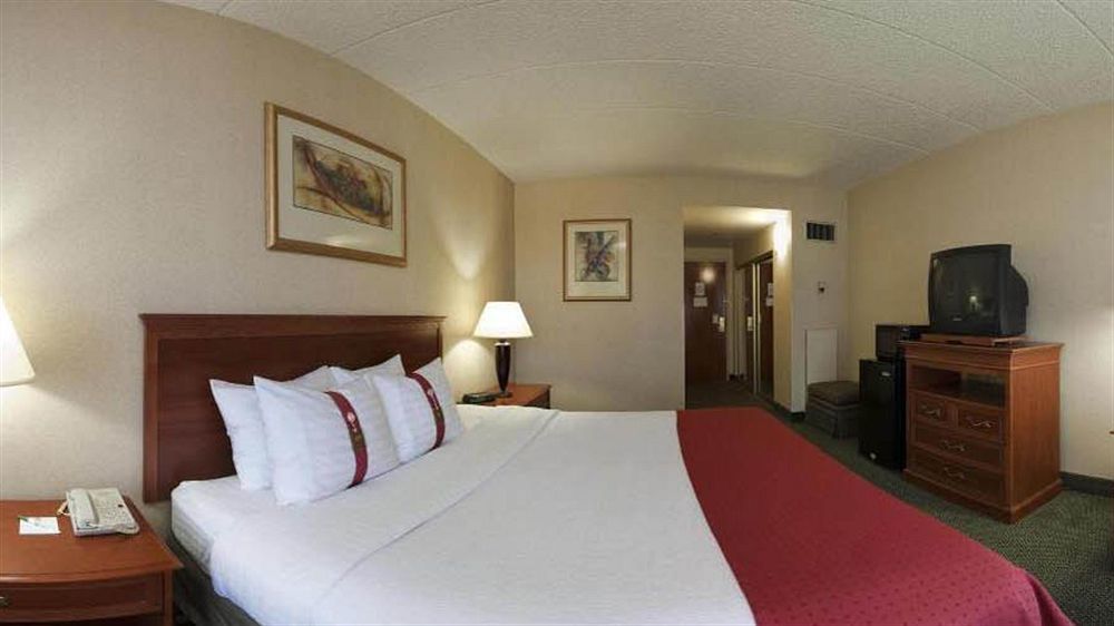 Wyndham Garden Southgate Hotel Ngoại thất bức ảnh